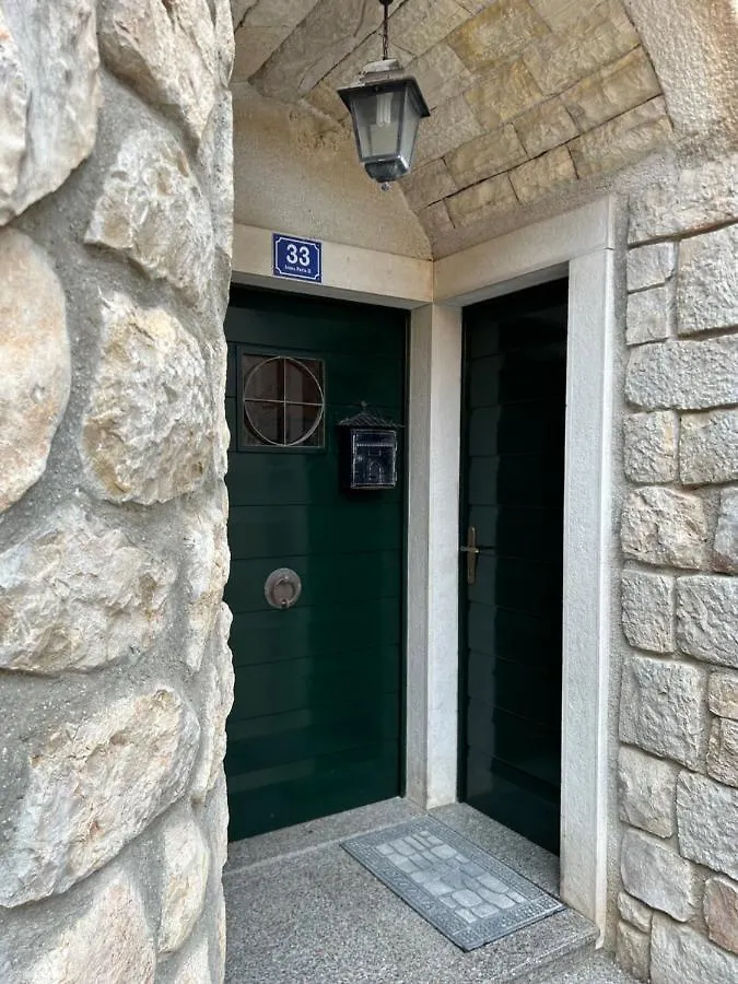 Juran Old Town Apartment Sukosan