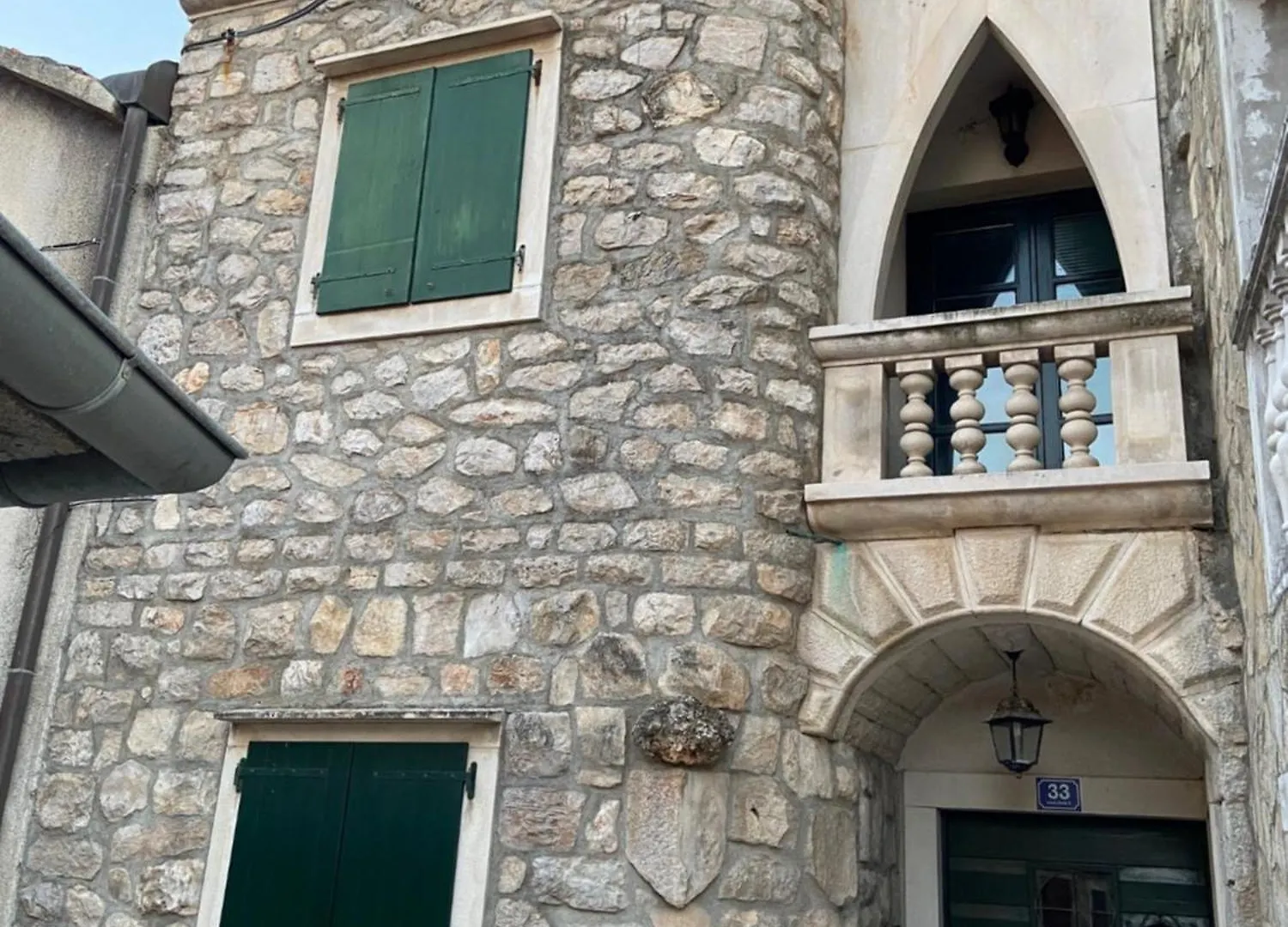 Juran Old Town Apartment Sukosan